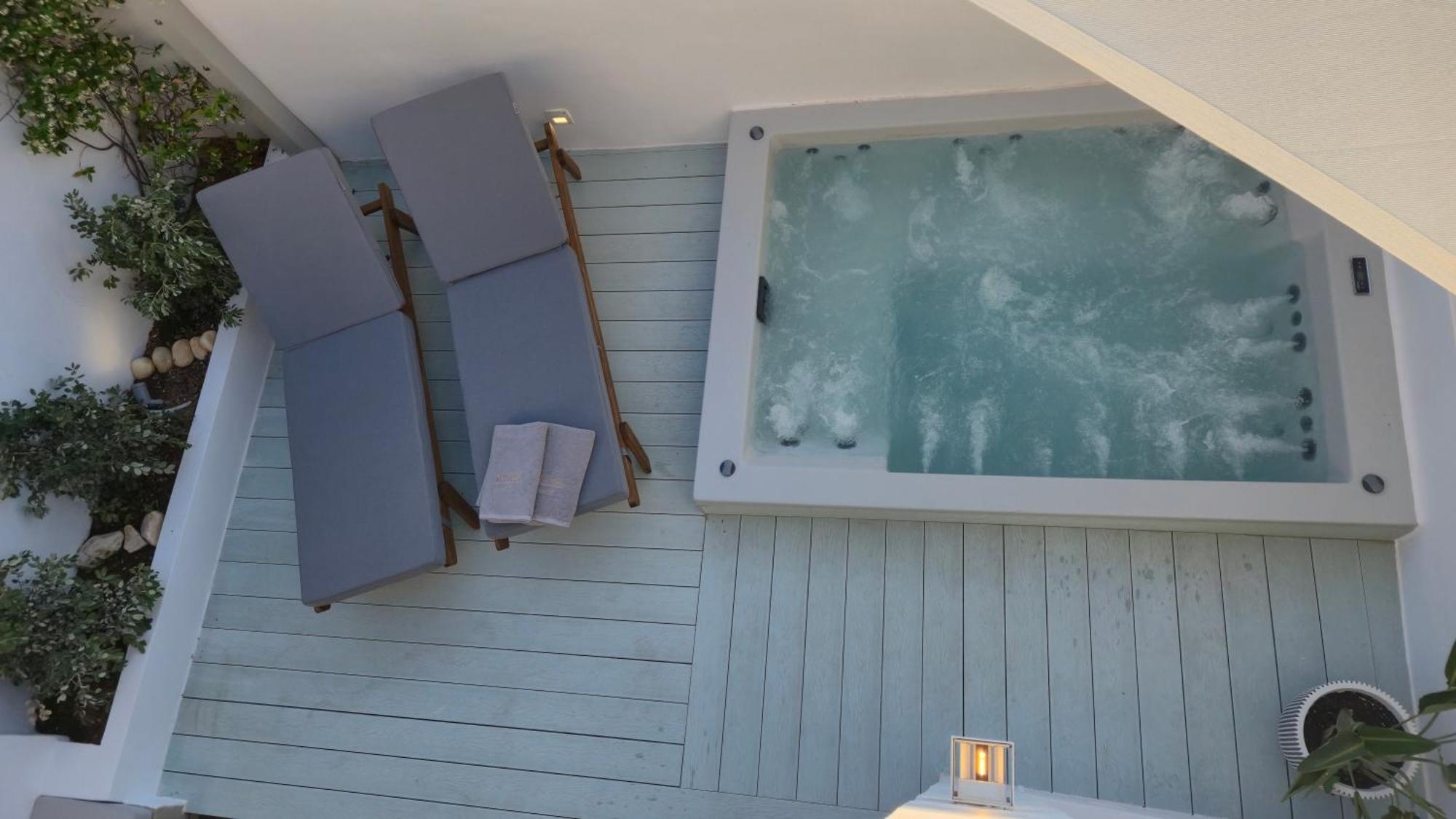 Suite Familiar con bañera de hidromasaje privada al aire libre
